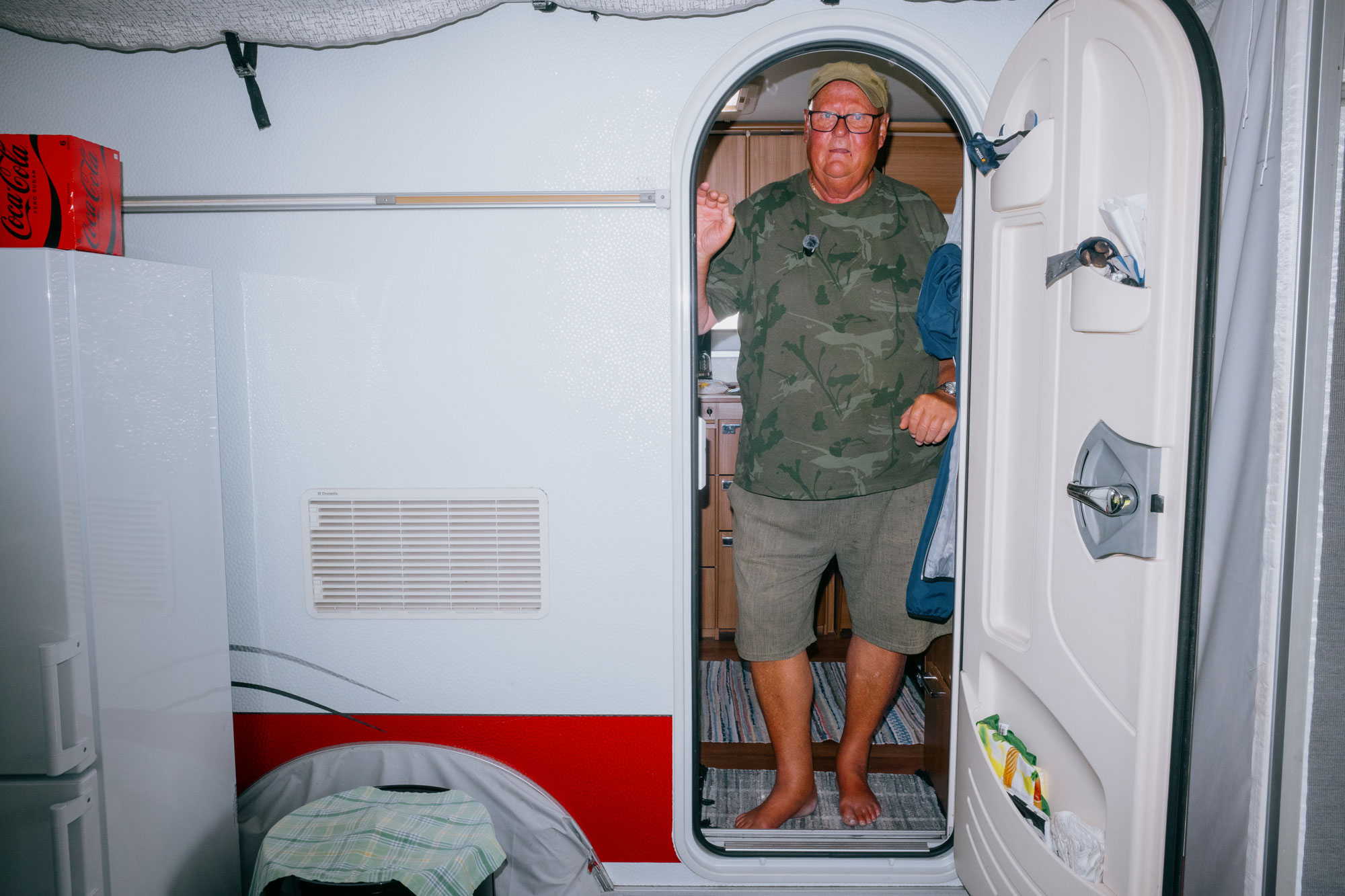 Leif "Leffe" Malmqvist visar upp sin vagn. Foto: Edvin Bergh